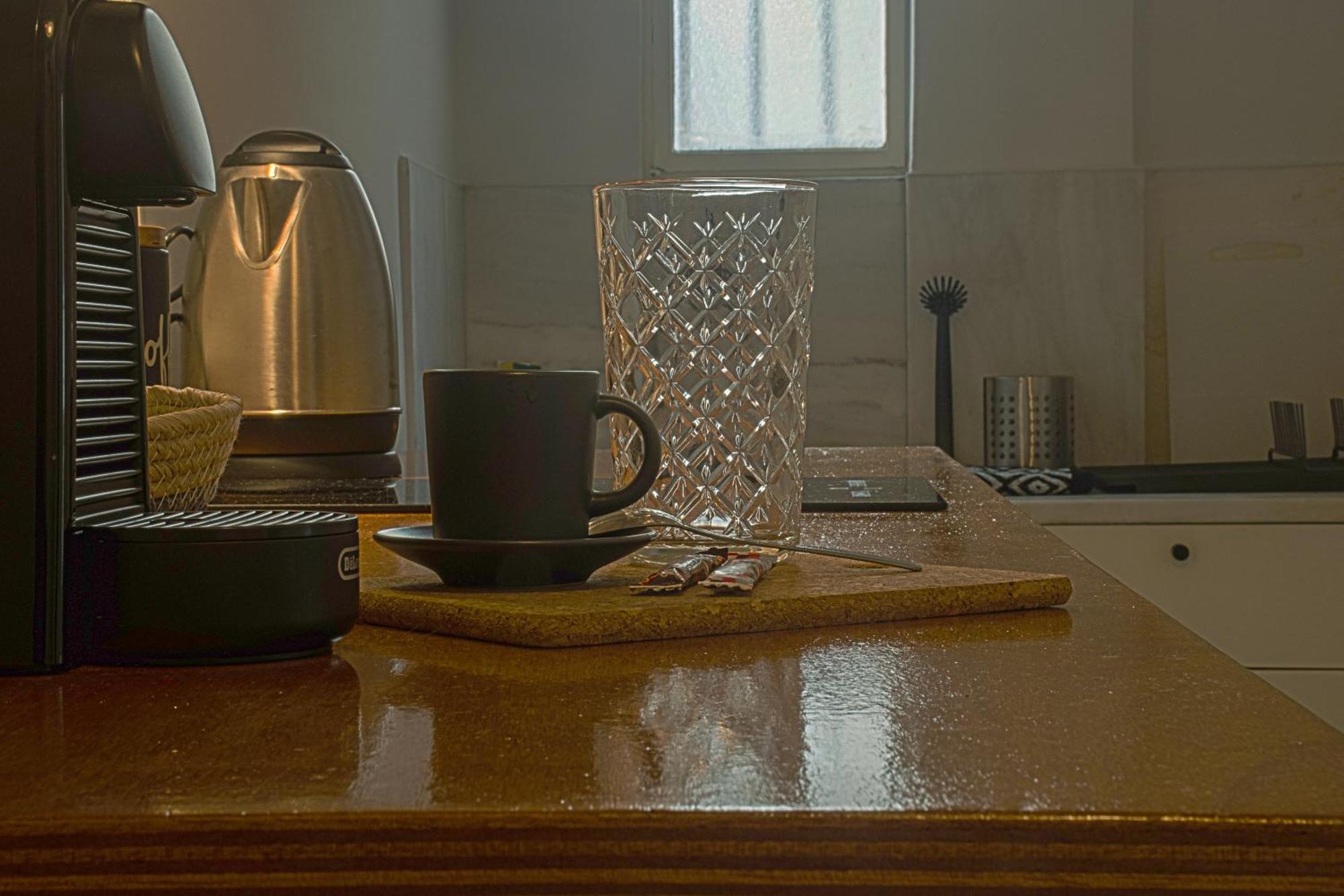 Exarcheia Urban Studio Apartment أثينا المظهر الخارجي الصورة